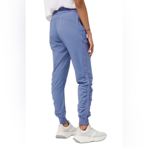 Lululemon Beyond The Studio Jogger Pants Womens Size 6 Water Drop Blue High Rise - Picture 14 of 16